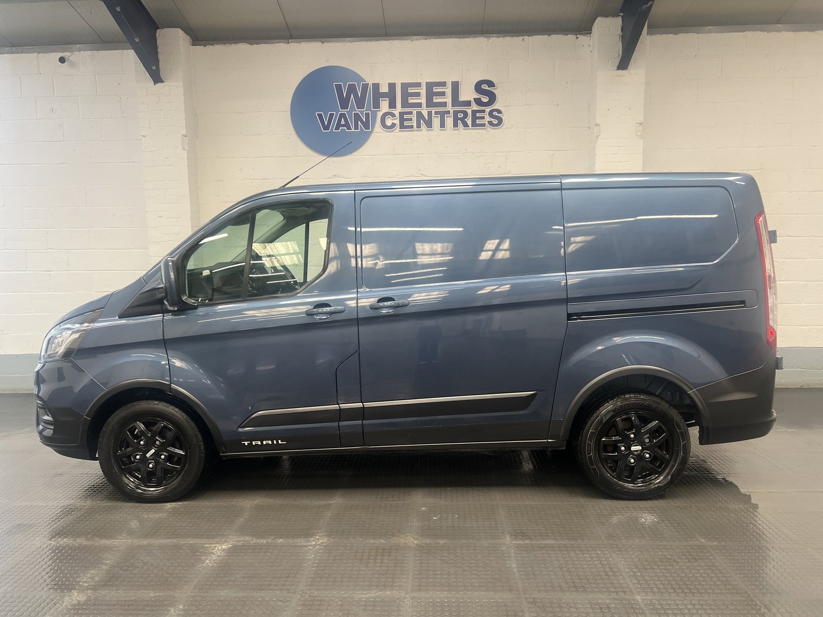 2022 Ford Transit Custom Panel Van — side view