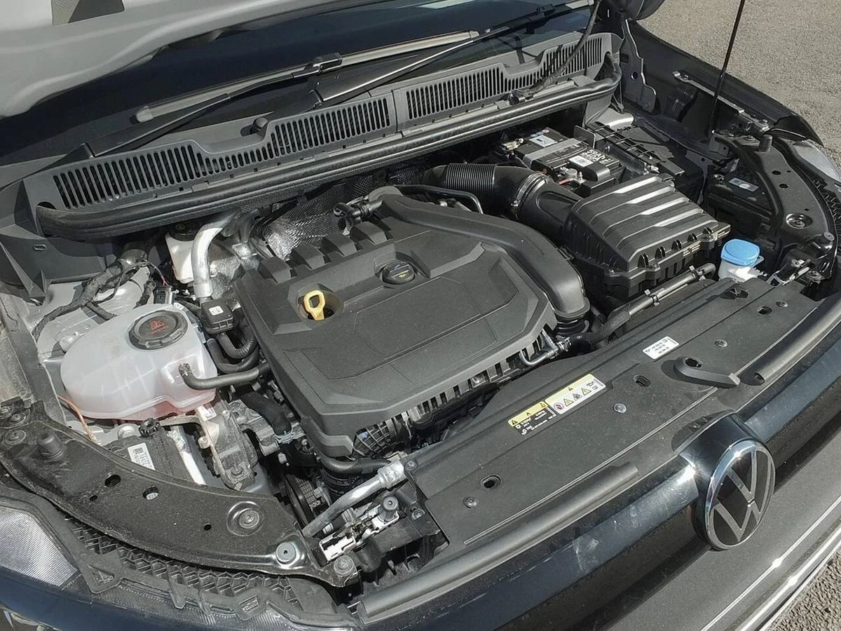 2023 Volkswagen Caddy Panel Van — engine bay