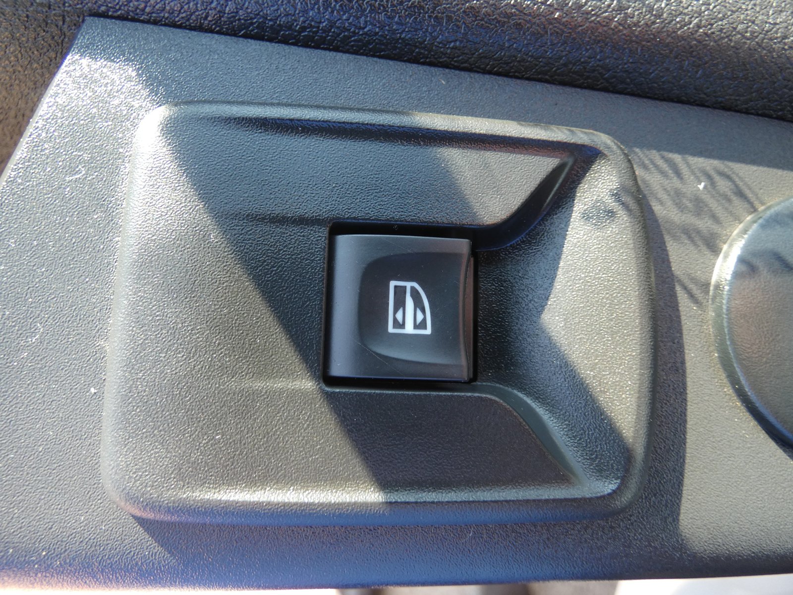 2021 Renault Trafic Panel Van — photo 15 of 15