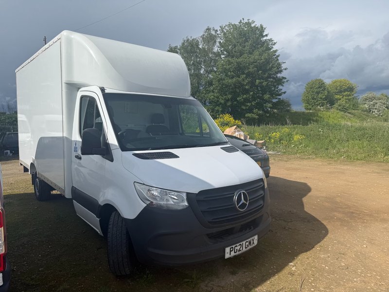 2021 Mercedes-Benz Sprinter Luton Low Loader Van — photo 2 of 5