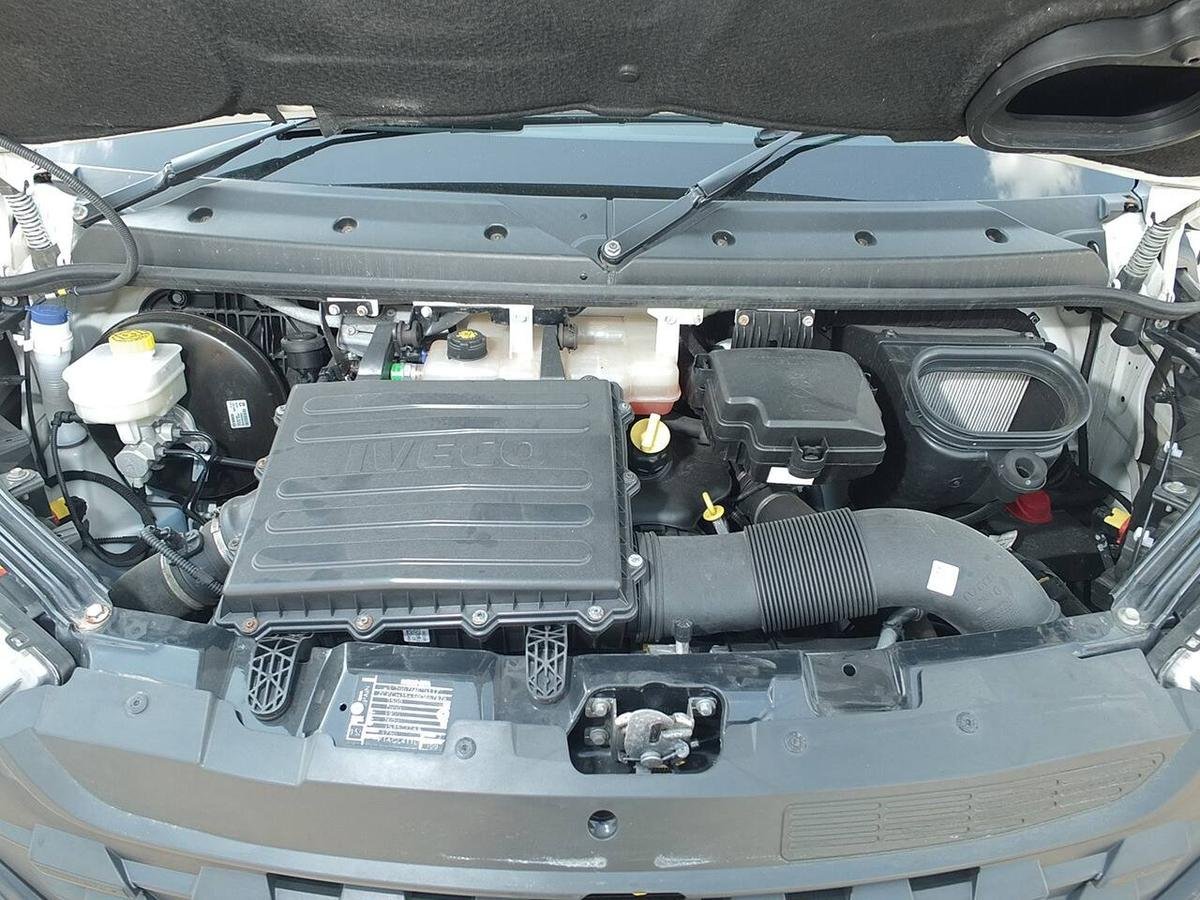 2021 Iveco Daily Luton Box Van — engine bay