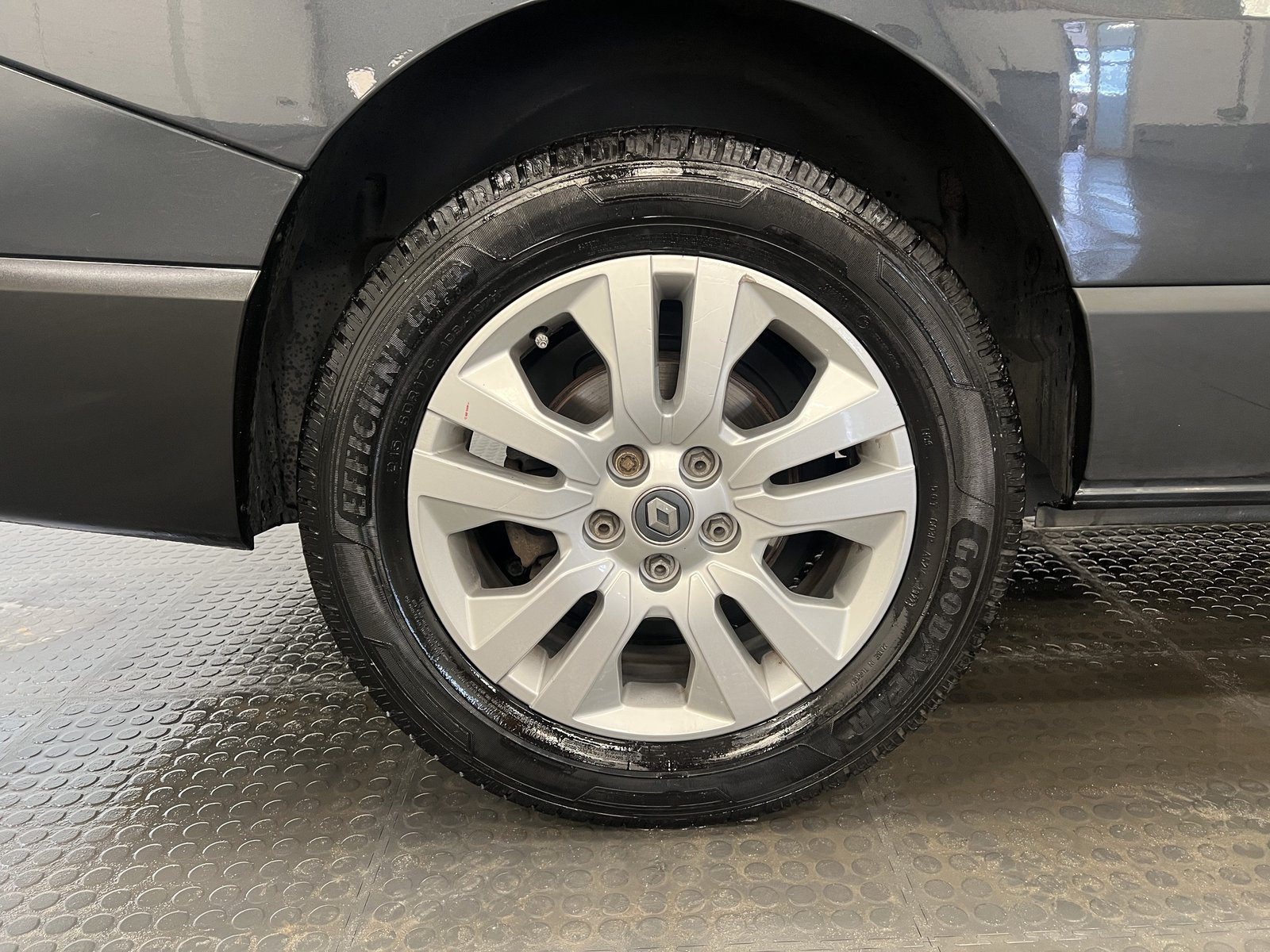 2023 Renault Trafic Panel Van — photo 28 of 28