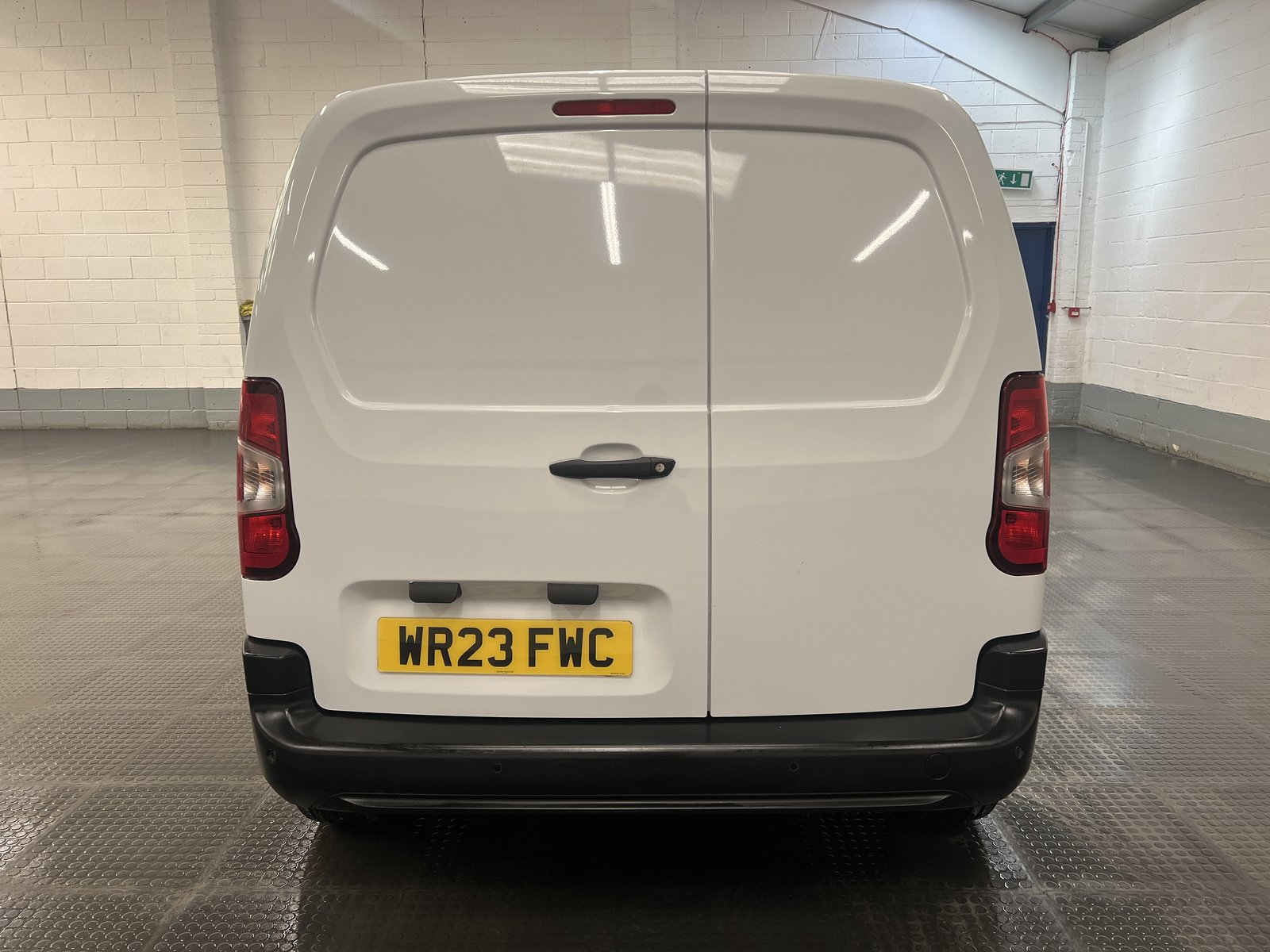 2023 Vauxhall Combo Panel Van — photo 1 of 1