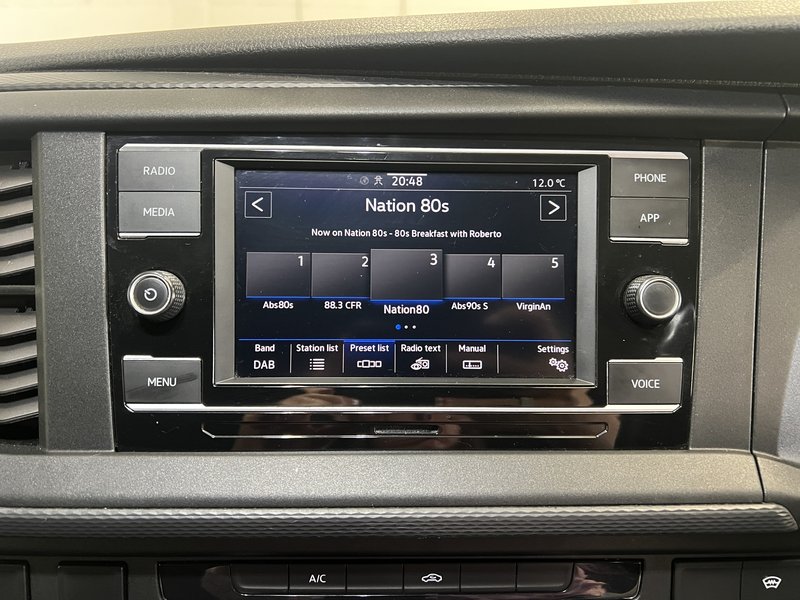 2021 Volkswagen Transporter Panel Van — photo 2 of 13