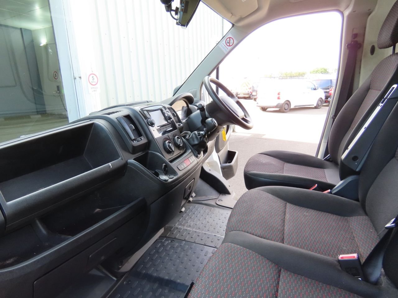 2022 Citroen Relay High Roof Panel Van — photo 1 of 2