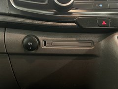 2024 Ford Transit Luton Box Van — detail