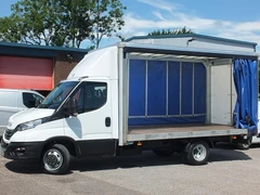 2025 Iveco Daily CurtainSider Van — front three-quarter view