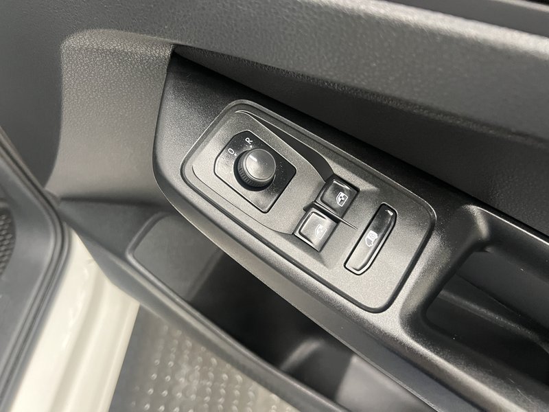 2023 Volkswagen Caddy Panel Van — detail