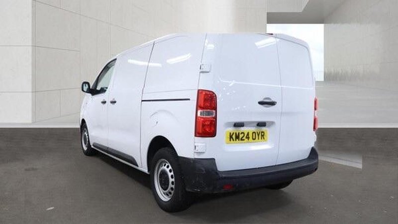 2024 Citroen Dispatch Panel Van — photo 2 of 7