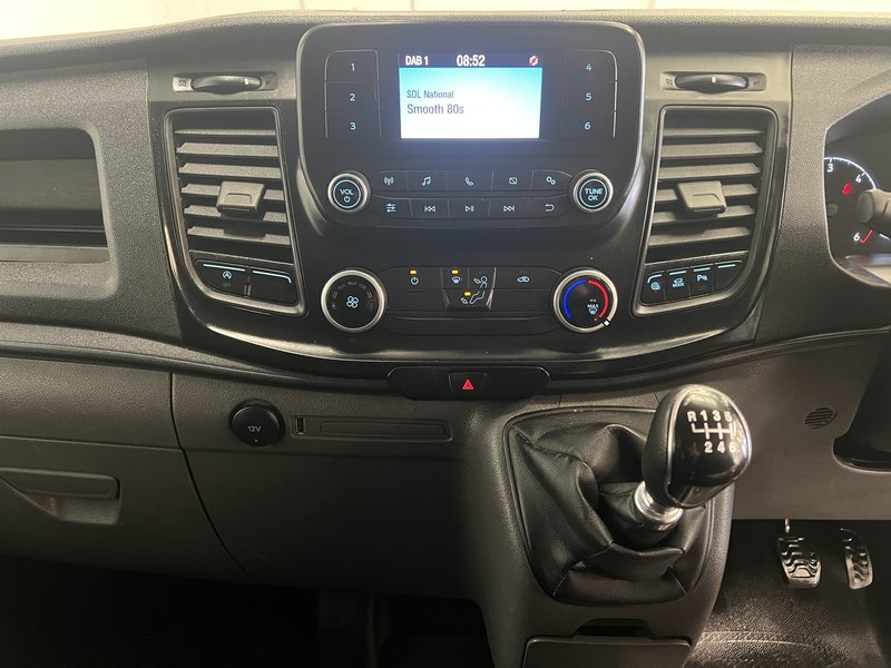 2023 Ford Transit Custom Panel Van — photo 3 of 21