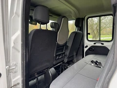 2021 Nissan Nv400 Luton Box Van — cab interior