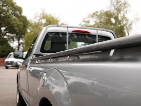 2021 Isuzu D Max PickUp Van — photo 1 of 23