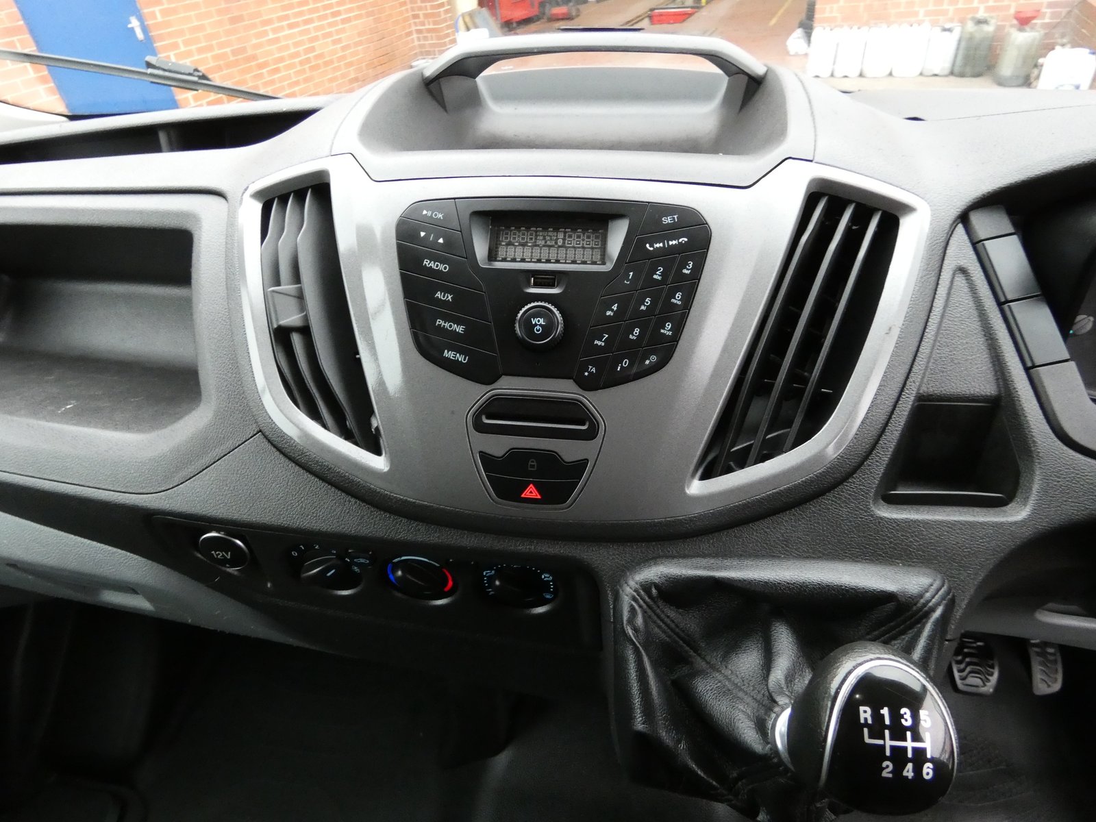 2019 Ford Transit Panel Van — photo 2 of 8