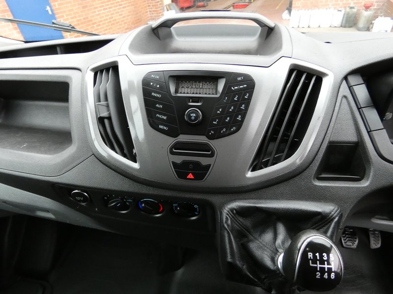 2019 Ford Transit Panel Van — photo 2 of 8