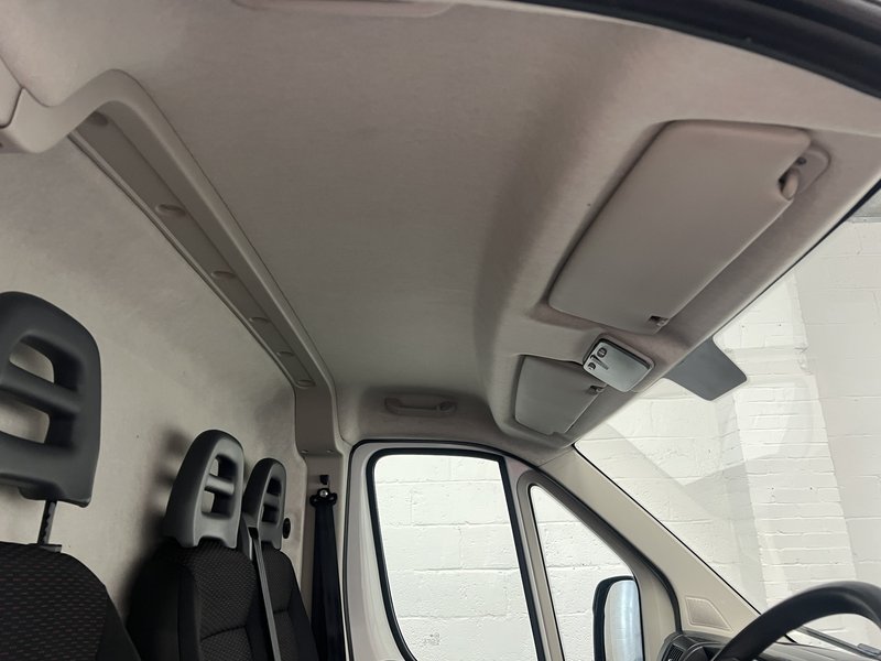 2020 Citroen Relay Panel Van — photo 2 of 20