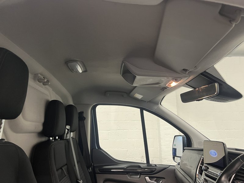 2023 Ford Transit Custom Panel Van — photo 2 of 28