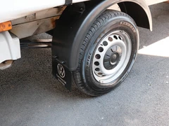 2023 Volkswagen Crafter CurtainSider Van — detail