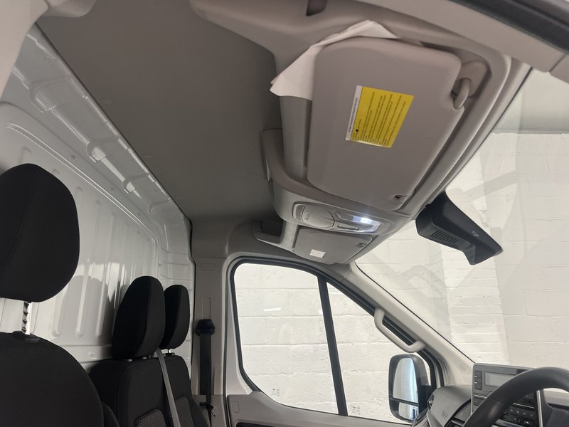 2023 Maxus Deliver 9 High Roof Panel Van — photo 2 of 16