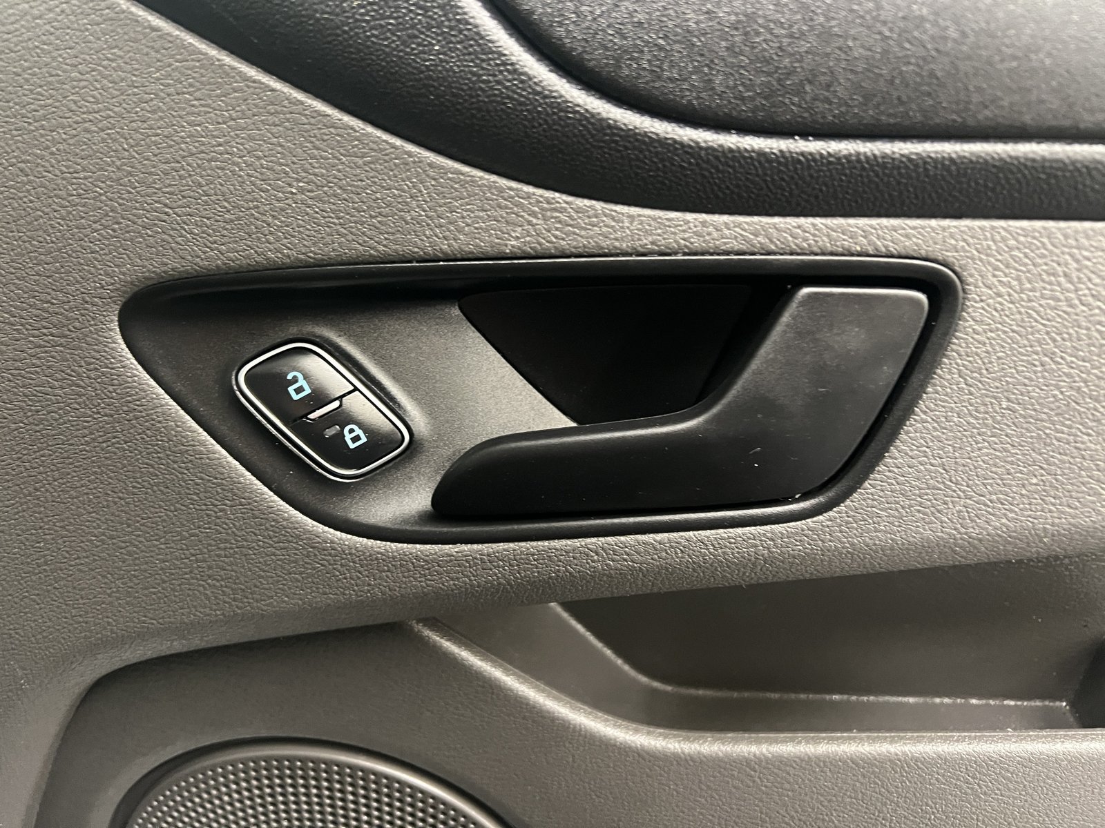2023 Ford Transit Custom Panel Van — photo 2 of 23