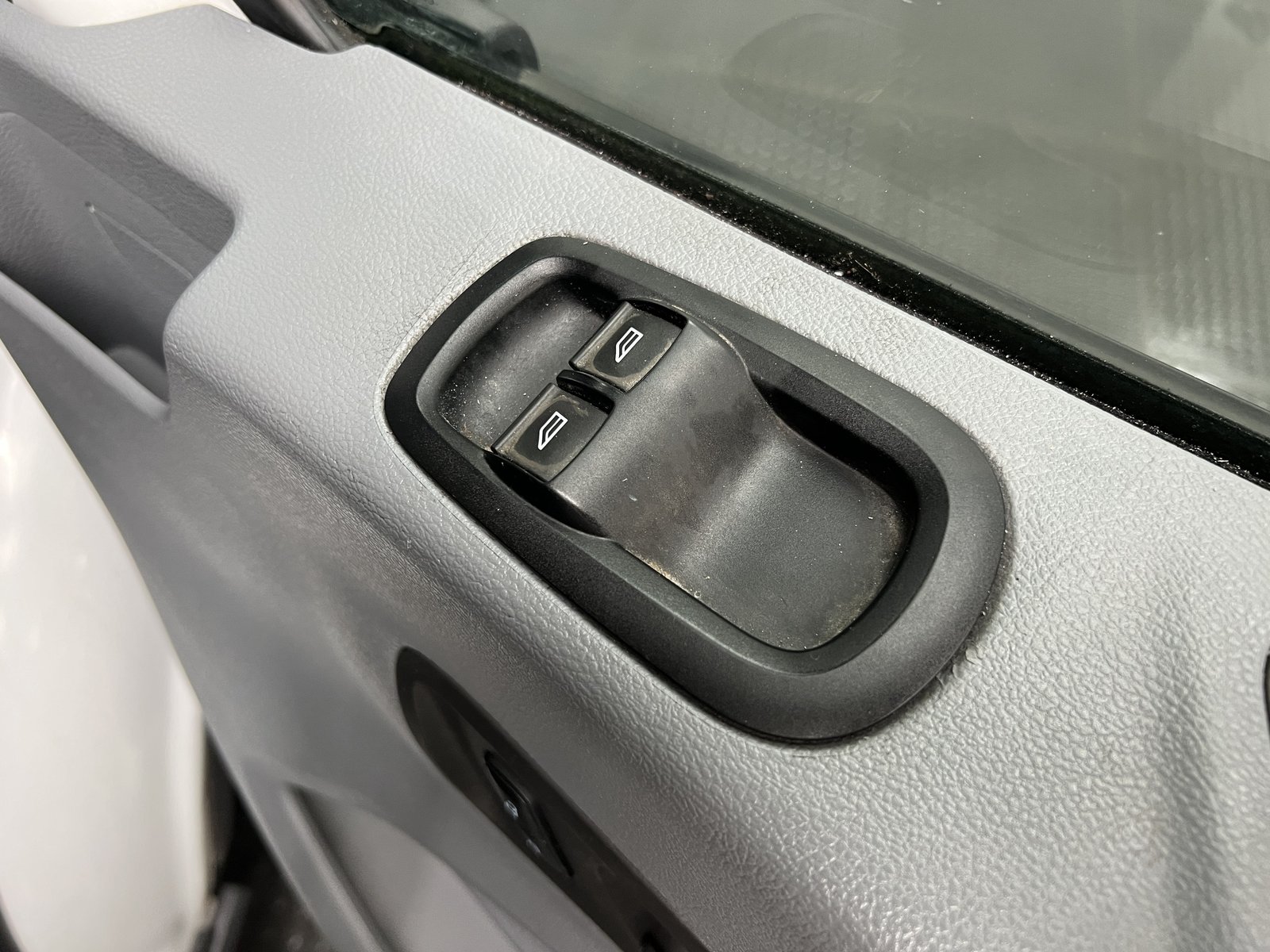 2018 Ford Transit High Roof Panel Van — photo 2 of 18