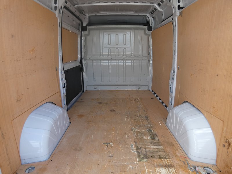 2022 Vauxhall Movano Panel Van — photo 2 of 14