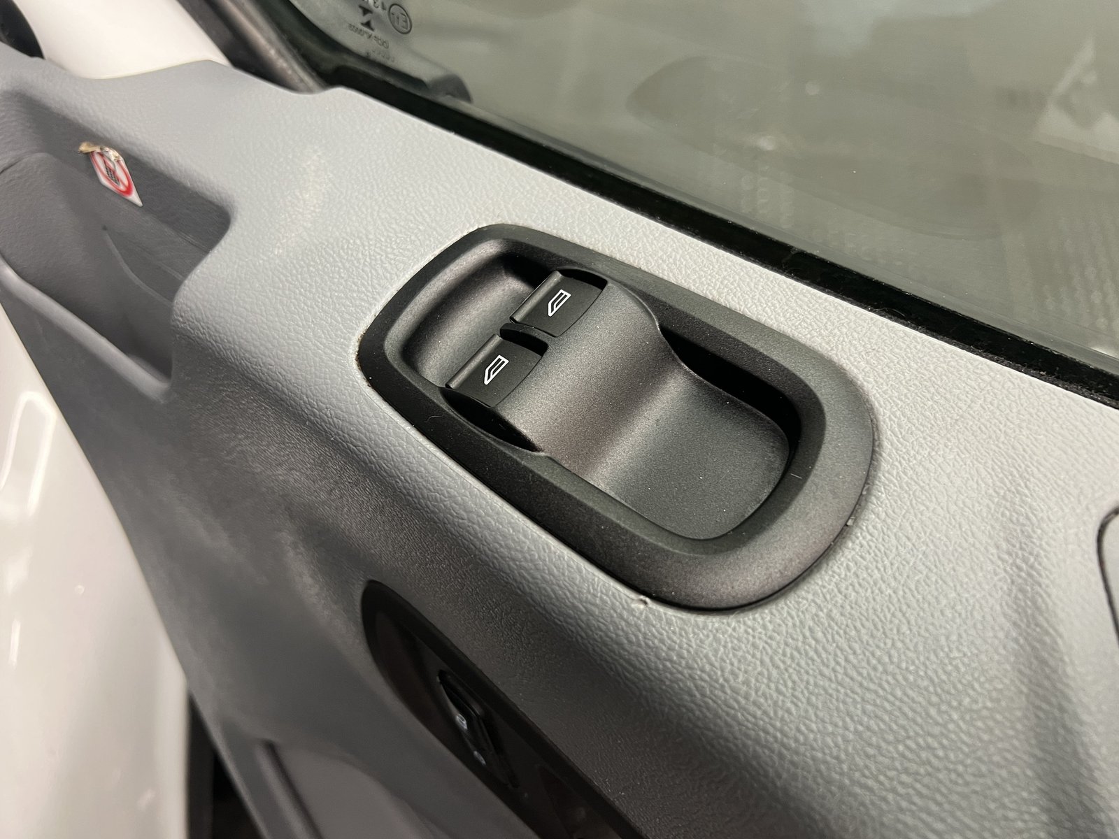 2019 Ford Transit High Roof Panel Van — photo 2 of 16