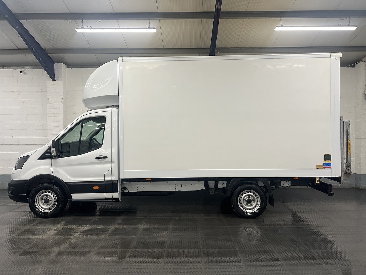 2021 Ford Transit Luton Box Van — side view