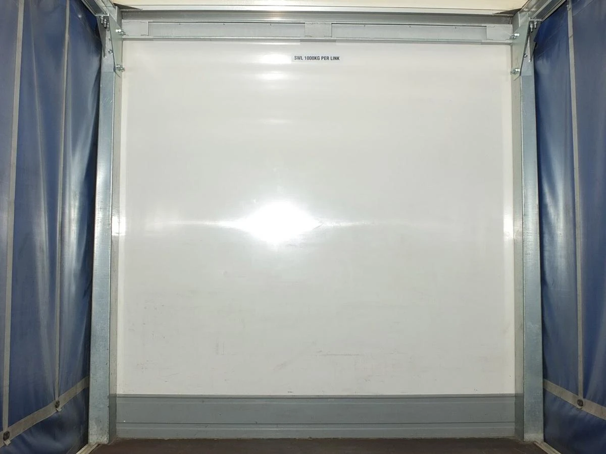 2025 Iveco Daily CurtainSider Van — cab interior
