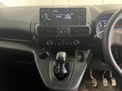 2022 Toyota Proace City Panel Van — cab interior
