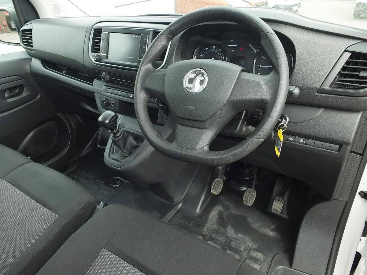 2023 Vauxhall Vivaro Panel Van — photo 1 of 1