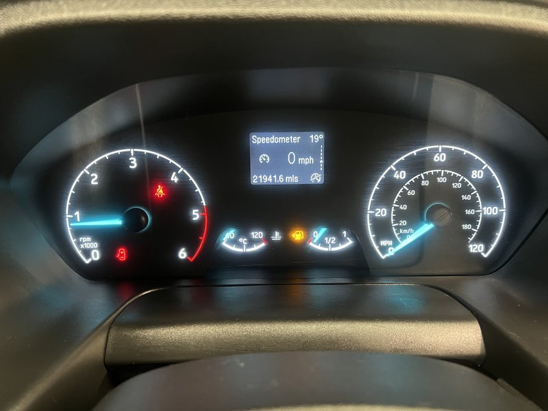2022 Ford Transit Custom Panel Van — photo 3 of 26
