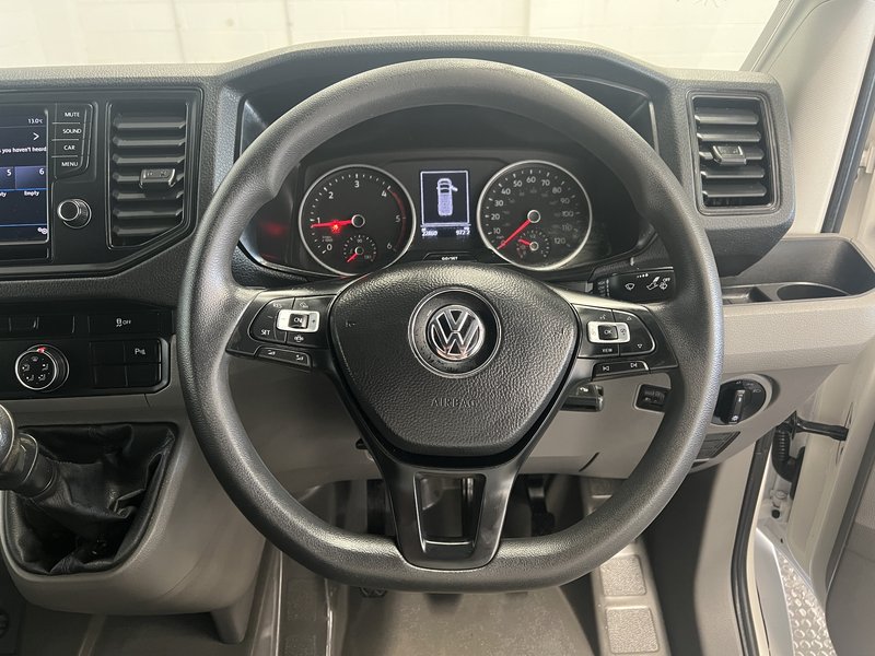 2019 Volkswagen Crafter Panel Van — photo 3 of 20