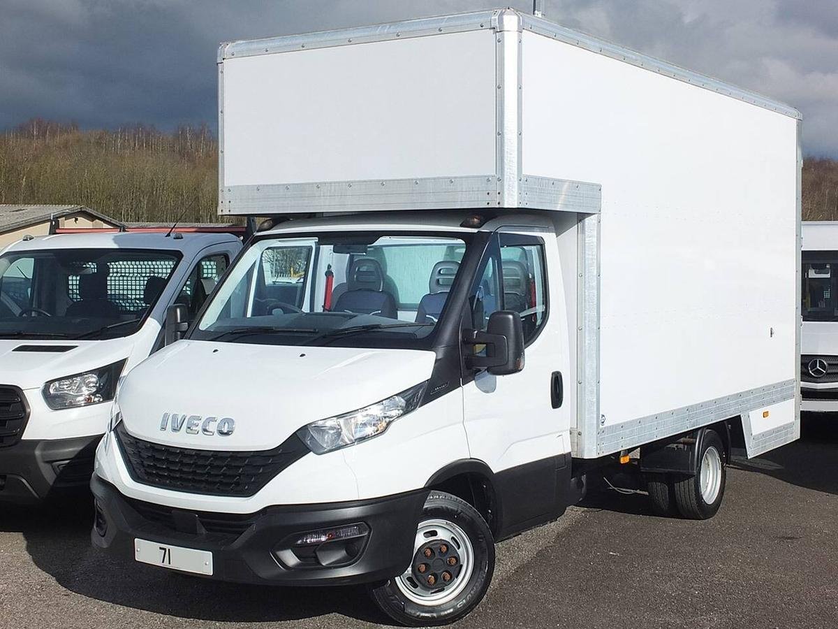 2021 Iveco Daily Luton Box Van — front three-quarter view