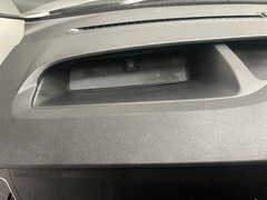 2022 Ford Transit Custom Panel Van — cab interior