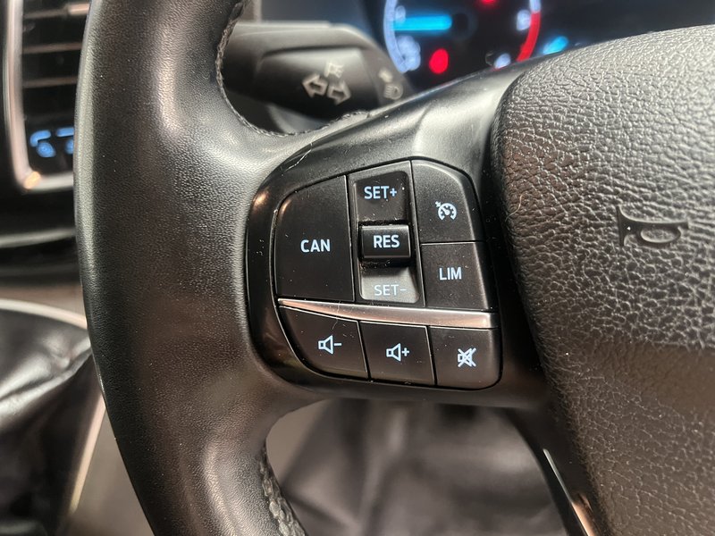 2023 Ford Transit Custom Panel Van — photo 3 of 20