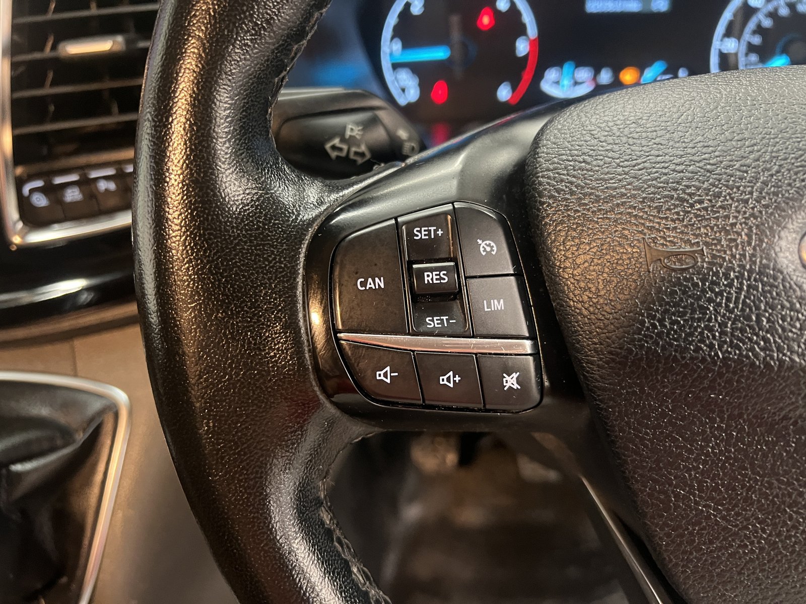 2022 Ford Transit Custom Panel Van — photo 2 of 12