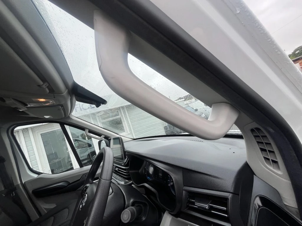 2024 Maxus Edeliver 9 Luton Low Loader Van — cab interior