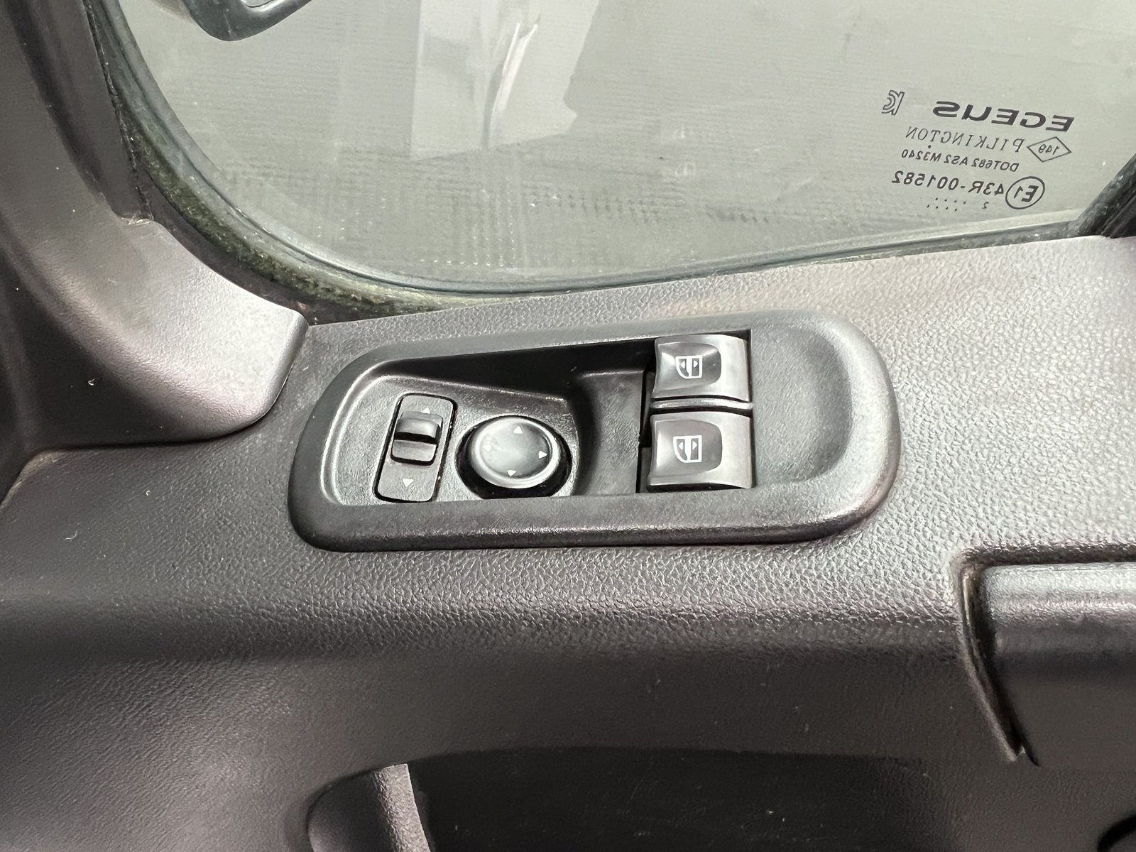 2023 Renault Master Panel Van — photo 1 of 16