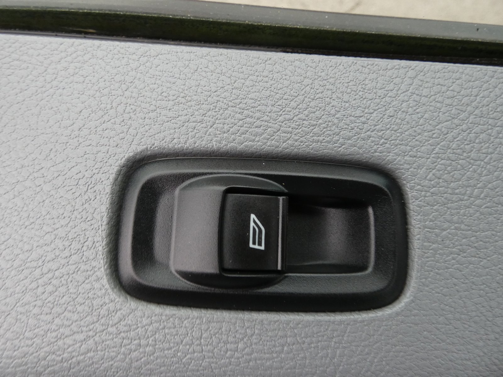 2019 Ford Transit Panel Van — photo 8 of 8