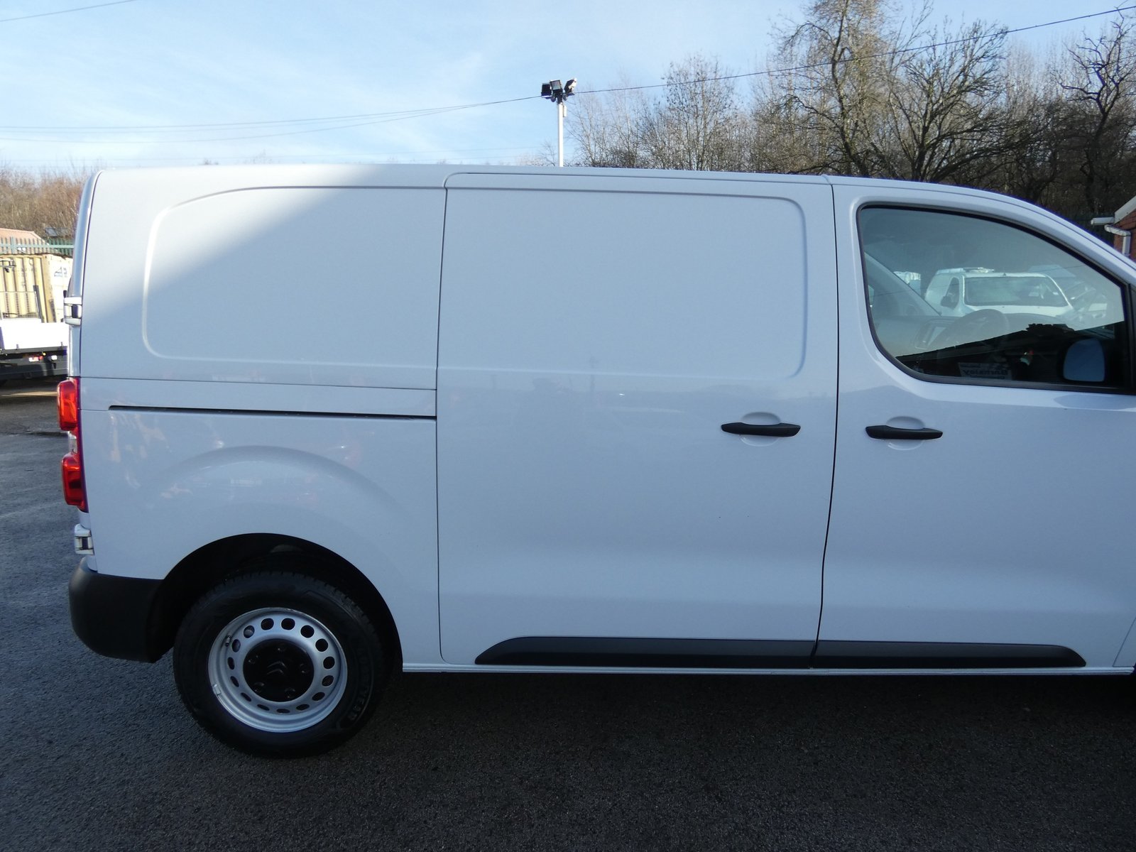2023 Citroen Dispatch Panel Van — photo 1 of 12