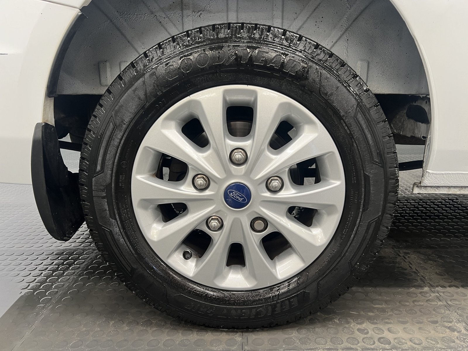 2023 Ford Transit Custom Panel Van — photo 28 of 28