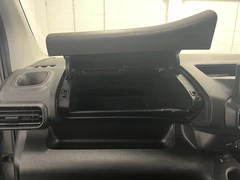 2022 Toyota Proace City Panel Van — cab interior