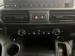 2022 Toyota Proace City Panel Van — cab interior