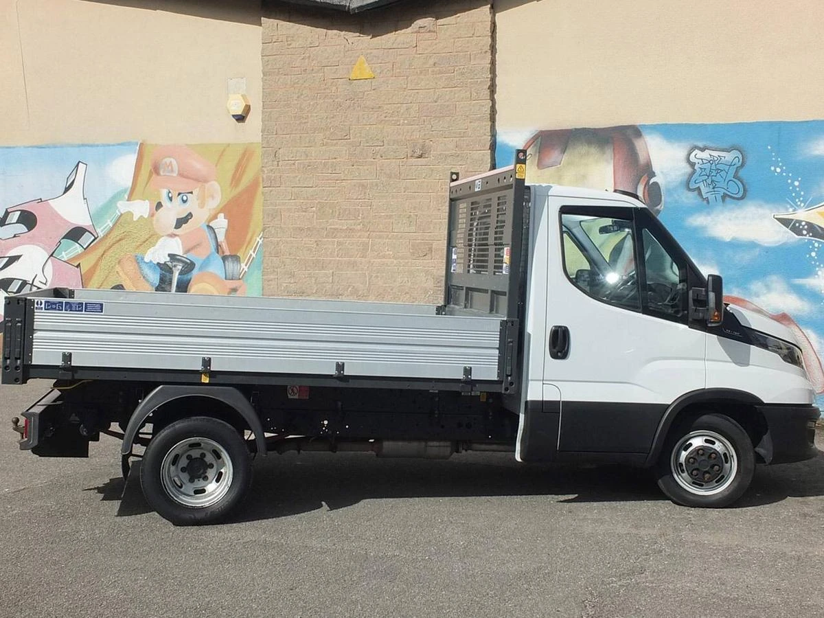 2021 Iveco Daily Tipper Van — side view