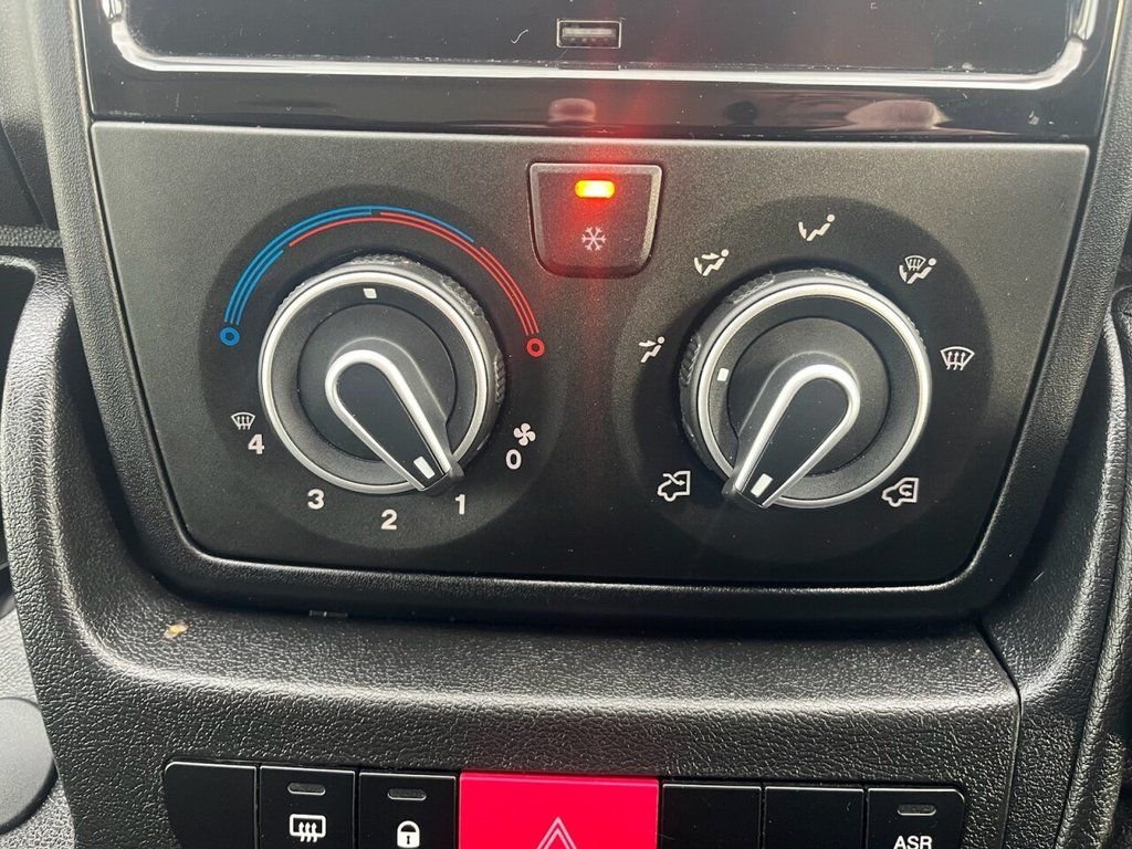 2023 Citroen Relay High Roof Panel Van — photo 15 of 15