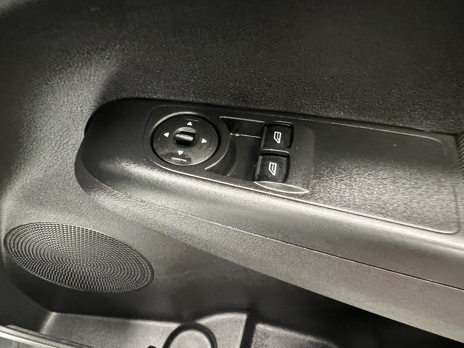 2022 Ford Transit Courier Panel Van — photo 1 of 12