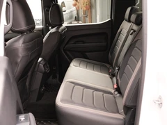 2024 Volkswagen Amarok PickUp Van — cab interior