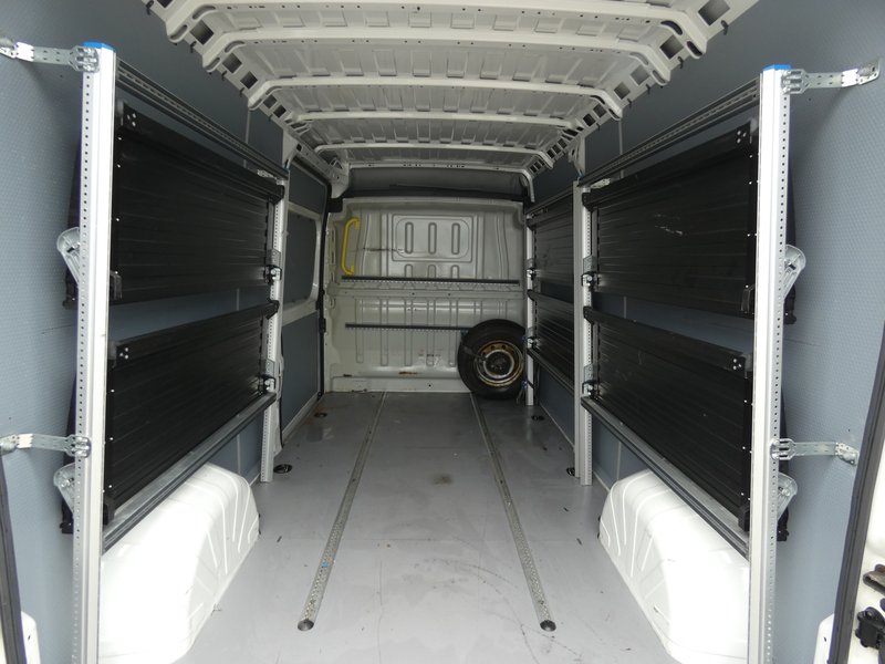 2018 Peugeot Boxer Panel Van — photo 2 of 17