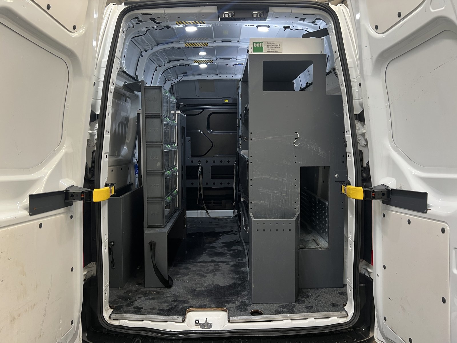 2020 Ford Transit Custom Panel Van — photo 27 of 27