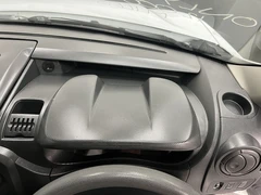 2018 Nissan Nv400 Luton Low Loader Van — cab interior